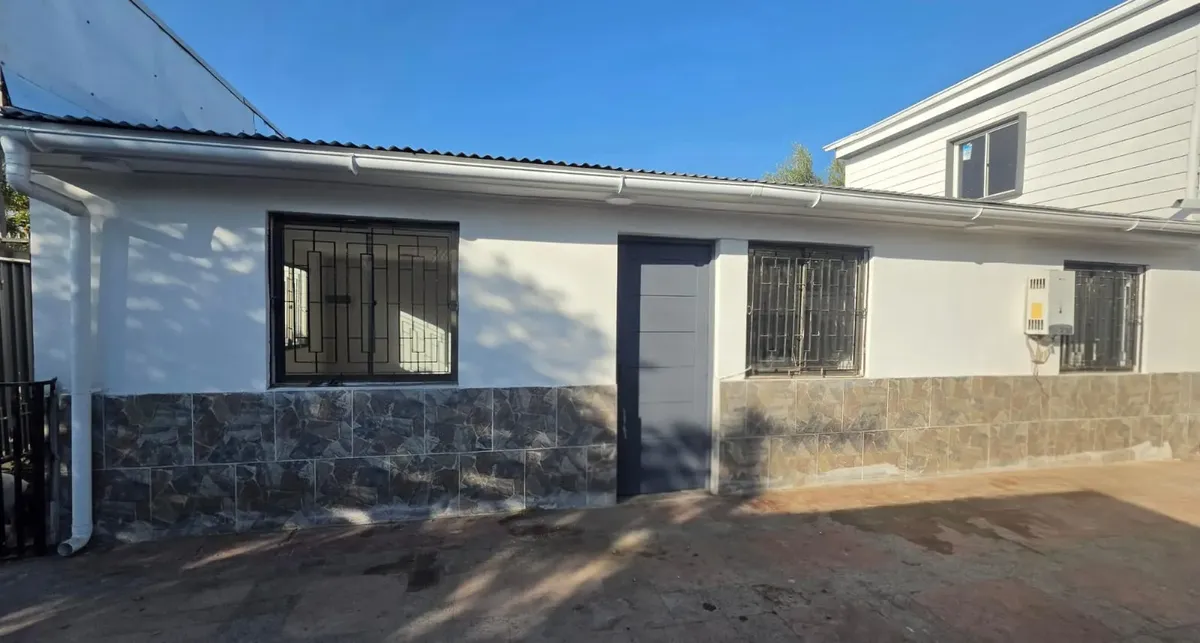 Imagen 4 de 30 de Amplia/hermosa Casa Remodelada 4 Dorm. 2 Baños 1/2. Rebaja!!