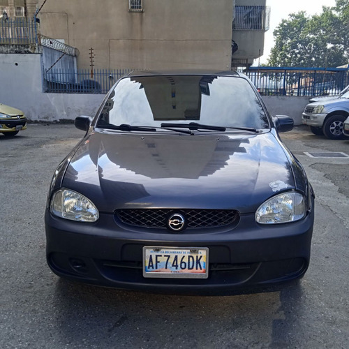 Imagen 2 de 9 de Chevrolet Corsa 2001