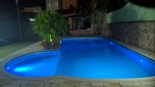 Imagem 3 de 30 de Casa 3 Qtos(2 Suítes), Sala De Estar/tv E Sala De Jantar, Área De Lazer Coberta C/churrasqueira, Forno Etc, Jardins. Edícula Com 2 Qtos Wc Cozinha, Piscina Ampla Em Curvas - Jardins $ 800.mil