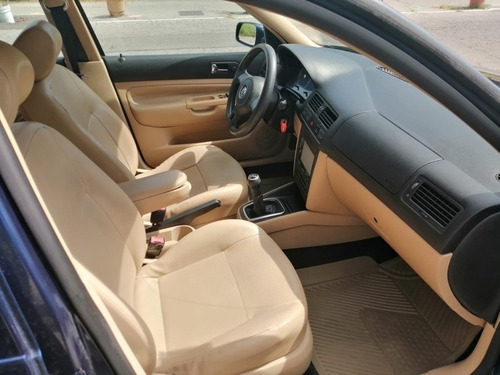 Imagen 12 de 15 de Volkswagen Jetta Clásico 2012 2.0 Sport 5vel Mt