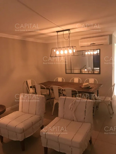 Apartamento De Tres Dormitorios En Península Venta