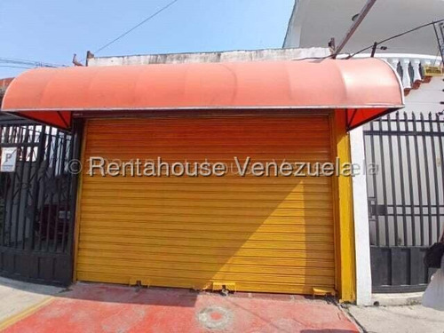 María Martínez Trae Alquiler De Local Comercial A Pie De Calle Centro Este De Barquisimeto, Fácil Y Rápido Acceso, Baño Interno, Piso De Caico, Excelente Iluminación,