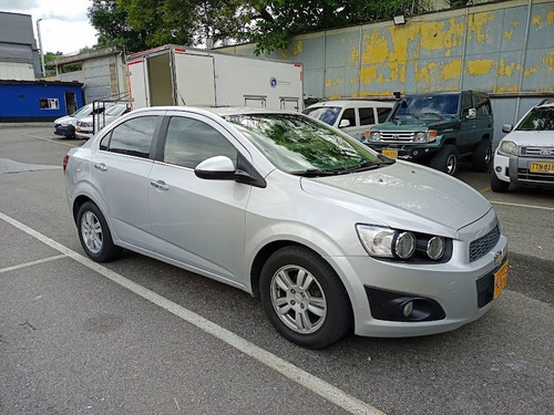 Chevrolet Sonic 1.6 Lt 4 p