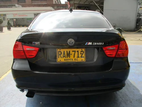 Bmw Serie 3 318i 2000cc Mt Aa