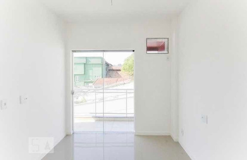 Imagem 7 de 12 de Casa Duplex Com Varanda