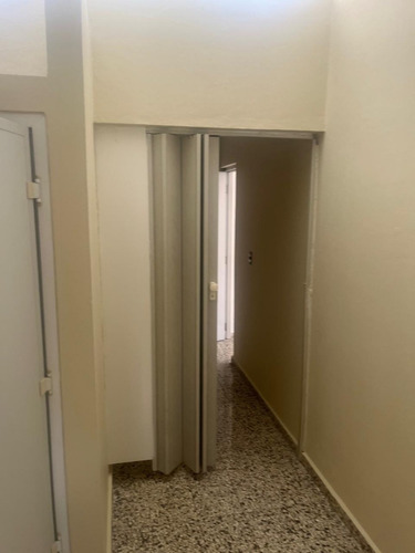 Se Alquila Apartamento Para Local Comercial 2da Planta