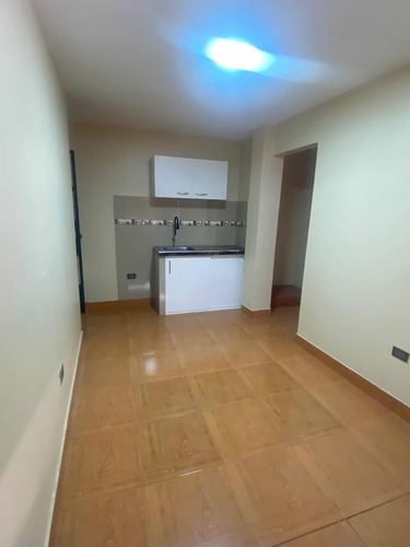 Alquilo Mini Depa ( Incluye Servicios) X Alt. C 3 De La Av. La Molina X Atento Peru