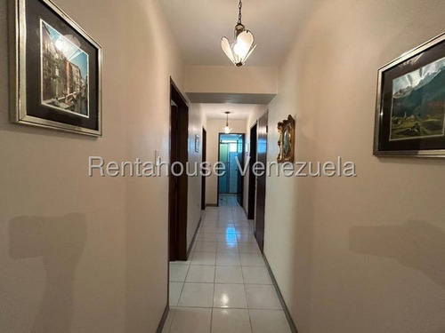 Marianny Gonzalez, Amplio Apartamento En Venta Av Venezuela