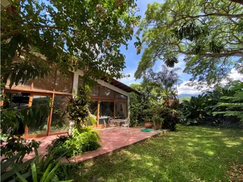 Casa En Lomas Del Mirador