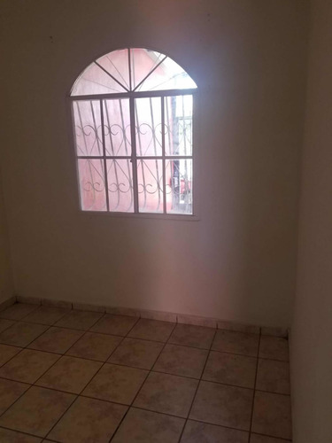 Imagen 12 de 30 de Casa De 3 Cuartos Sala Cocina Jardín 1 Baño Lavadero