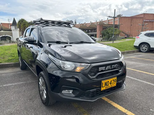 RAM 700 1.4 BIG HORN CREW