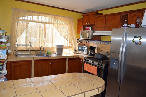 Imagen 2 de 14 de Casa En Fátima Heredia, Zona Tranquila Y Excelente Ubicación