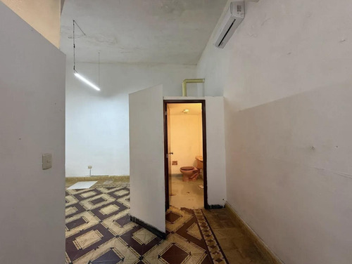 Renta De Local Comercial De 320 M2 En El Centro
