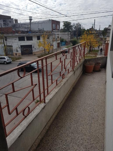 Imagen 10 de 14 de Local Con Vivienda En Venta En Lanus Oeste