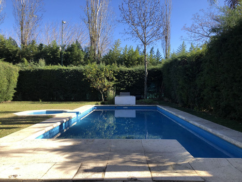 Venta Casa En Haras Maria Elena Barrio Privado Moreno