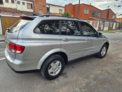 Ssangyong Kyron 2.3 Gasolina 7 Pasajeros