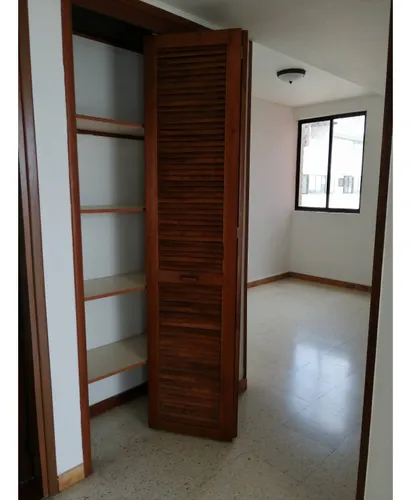 Venta Apartamento De 124mts2 En La Flora, Norte De Cali 8083.