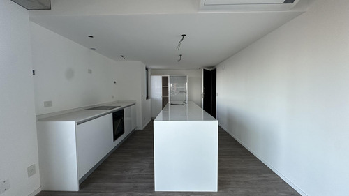 3 Ambientes En Venta A Estrenar, Piso Alto, Con Incrible Vista En Quartier Del Bajo.