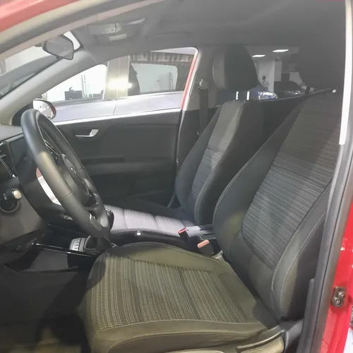 Kia Stonic ZENITH MT 1.0T 4X2