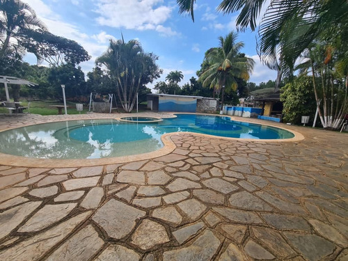 Imagen 19 de 30 de Armando Ortunio Sky Group Finca Con Piscina En Barrera