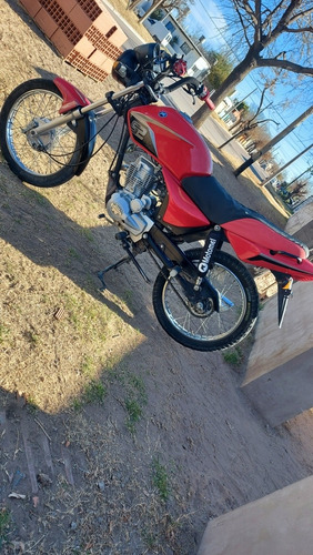 Imagen 3 de 5 de Motomel 2016