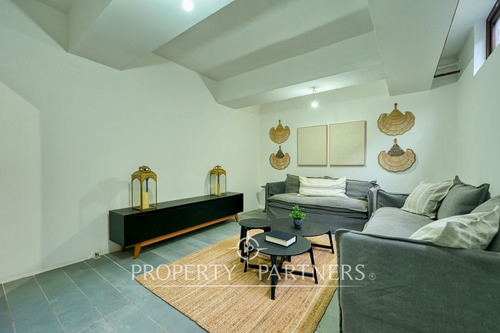 Cómodo Townhouse, Con Excelente Ubicación