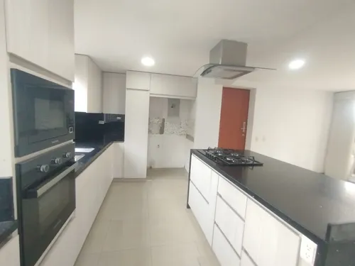 Arriendo Aparta Suite En El Tesoro