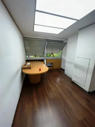 Oficina - Las Mercedes - 270 Mts2