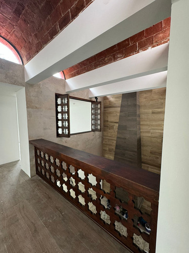 Casa Con Uso De Suelo Comercial De 290m2 En División Del Norte