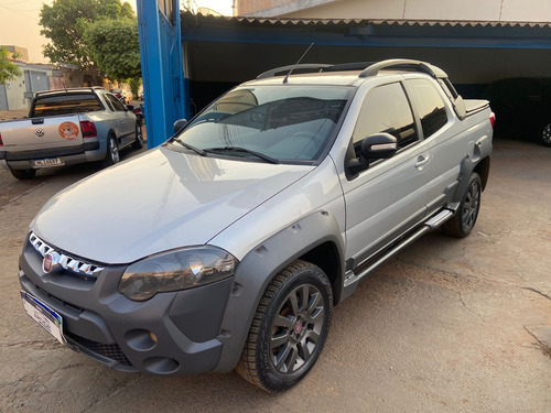 Fiat Strada 1.8 16v Adventure Cab. Dupla Flex 3p