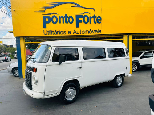 Volkswagen Kombi 1.6 STD 9 LUGARES