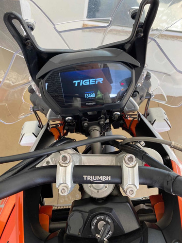 Triumph Tiger 800xca