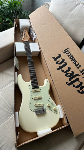 Nova! Schecter Olympic White 7,5kpix Fender Charvel Ibanez Destro Branco Wood (Usado)