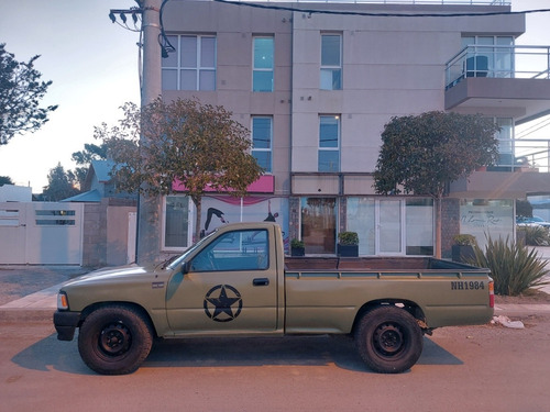Imagen 3 de 8 de Toyota Hilux 2001 2.8 S/cab 4x2 D Dlx