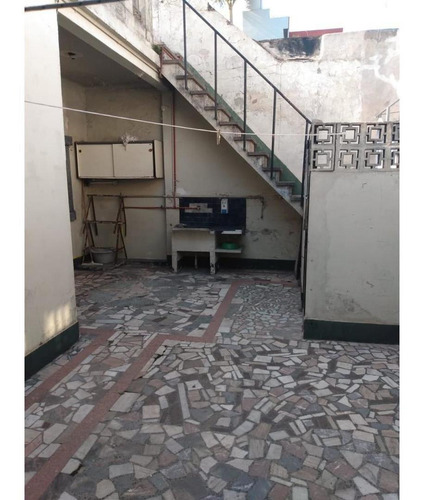 Imagen 3 de 8 de Ph Al Frente Con Patio, Terraza Y Garage Para 3 Autos