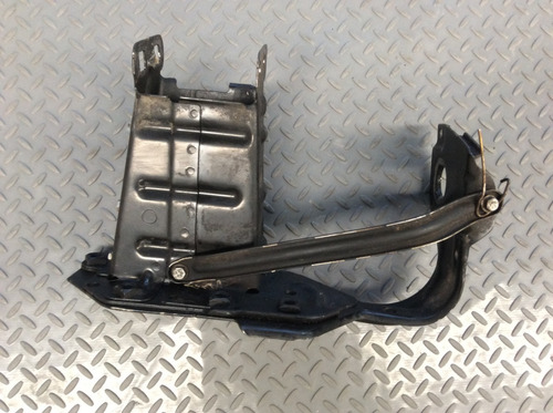 Base Soporte Der. Alma Delantera Mercedes Benz C200 01-06