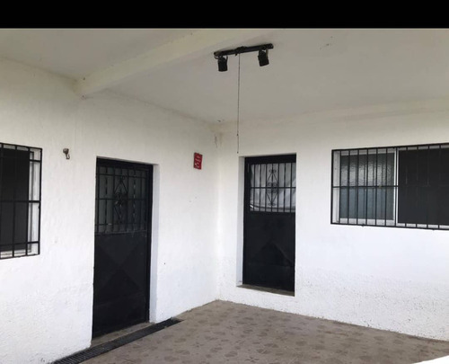 Casa En Venta - San Antonio Los Altos, Caracas 