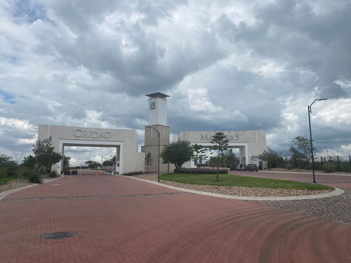 Terreno En Venta En Ciudad Maderas Sur Ii
