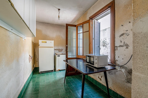 Hermosa Casa De Estilo - Venta - 6 Amb - Jardin - Garage - Suite - Coghlan