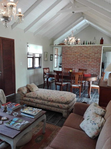Imagen 20 de 30 de Inmobiliaria Viale. ****** V E N D E *********oportunidad !! Bella Vista , 100m Delmar , Piscina , 2 Domitorios , Apartamento De Visitas, Cochera , Deposito Herramientas .