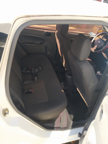 Ford FIESTA AMBIENTE PLUS 1.6 Ambiente Plus