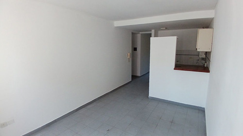 Departamento 1 Dorm C/ Cochera - Zona 70 Y 6