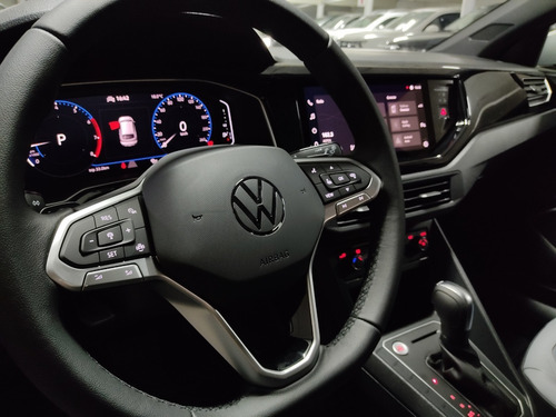 Imagen 11 de 15 de Volkswagen Nivus Highline 200 Tsi At 2021