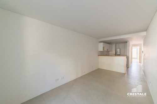 Imagen 5 de 19 de Departamento 1 Dormitorio En Venta, Balcón Frente, Patio Exclusivo - Rosario