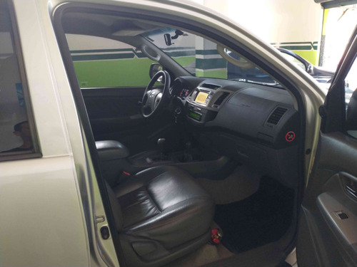 Toyota Hilux 3.0 SRV 4X4 CD 16V TURBO INTERCOOLER DIESEL 4P AUTOMÁTICO