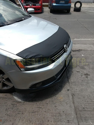 Imagen 2 de 7 de Antifaz Protector Bigote De Cofre Jetta Mk6 Vw