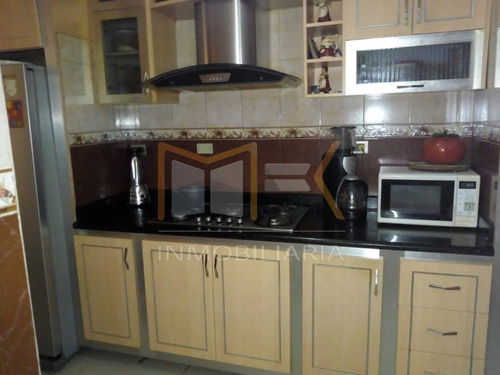 Imagen 5 de 9 de Mk Vende Amplio Apartamento En Santa Rita ** +584144513941 **