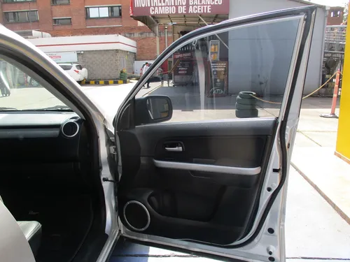 Suzuki Grand Vitara 4x2 2400cc Mt Aa