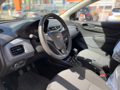 Imagem 9 de 9 de Chevrolet Onix 1.0 Mpfi Joy 8v Flex 4p Manual