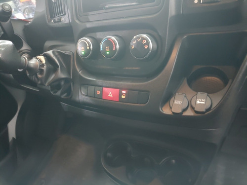 Imagem 15 de 19 de Fiat Ducato 2021 2.3 (13m3) 5p Marchas
